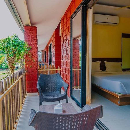 Hôtel The Oak Woods à Mahābaleshwar Extérieur photo