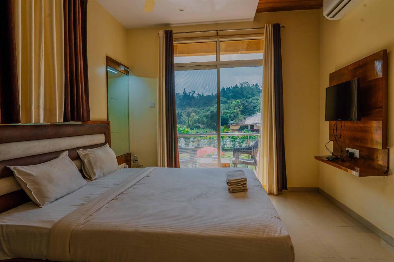 Hôtel The Oak Woods à Mahābaleshwar Extérieur photo