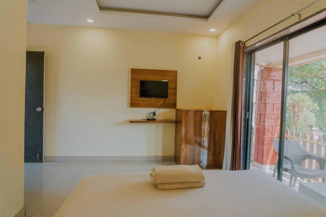 Hôtel The Oak Woods à Mahābaleshwar Extérieur photo